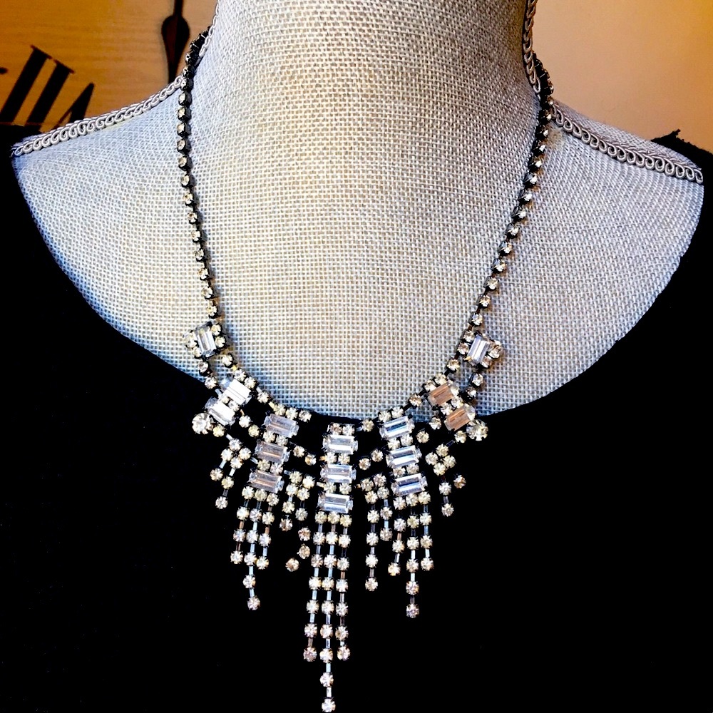 Crystal Vintage Look Necklace